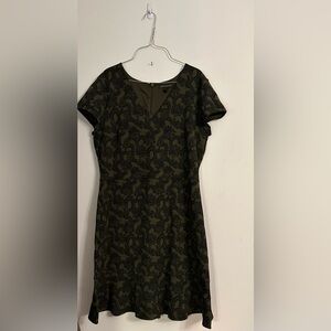 Banana Republic size 14 dress